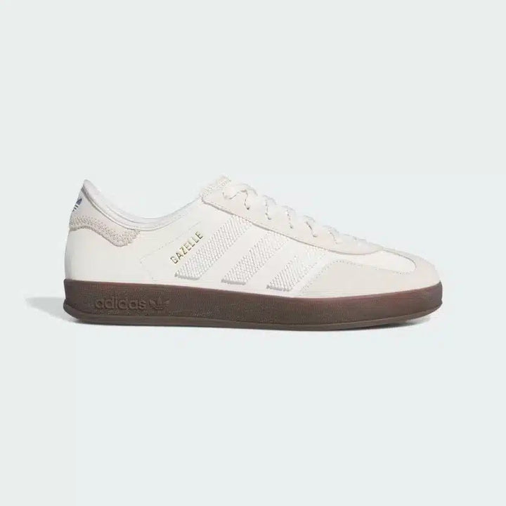 Cielero Classic Indoor – Off-White Gum Retro Trainer