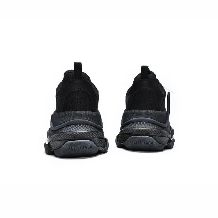 FERRYN Vulcanic Max Runner – Triple Black