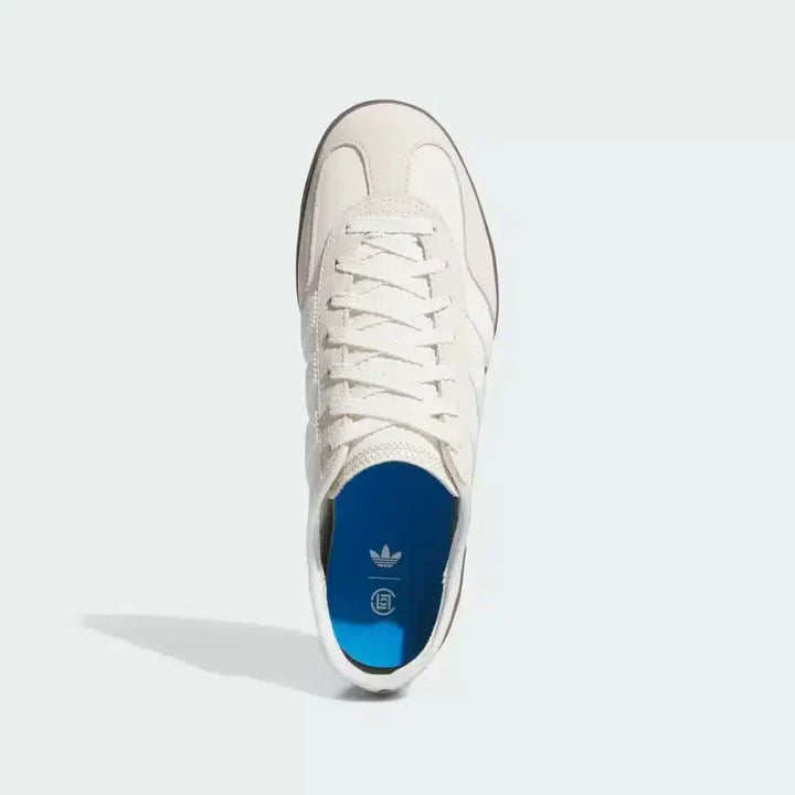 Cielero Classic Indoor – Off-White Gum Retro Trainer