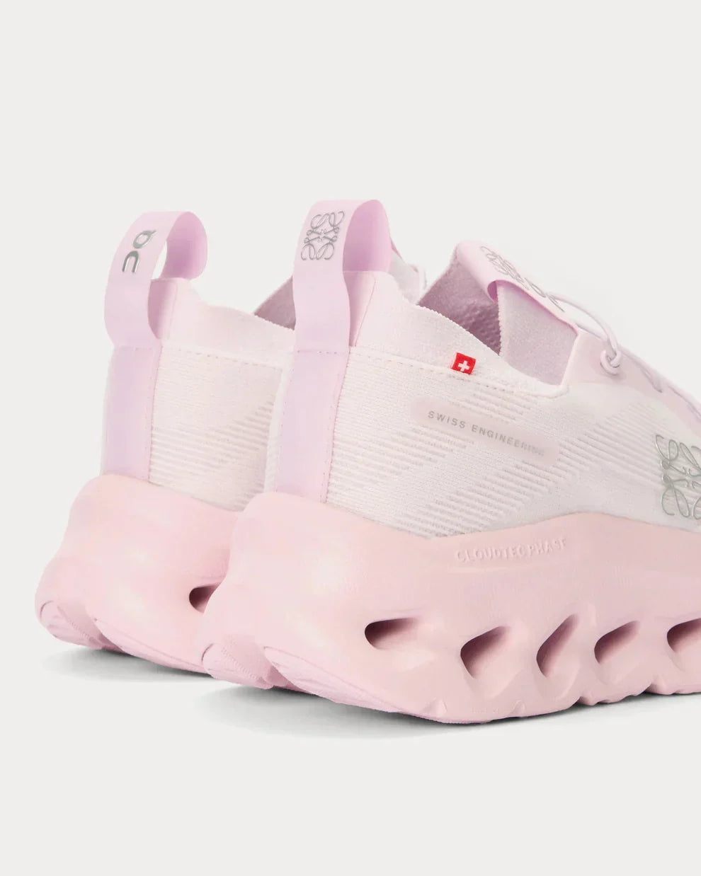 AEROVIA Cloudphase Runner – Pale Pink