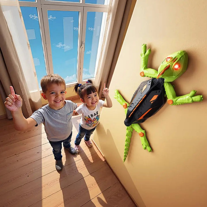 Geckotron™ – Wall-Climbing Remote Control Gecko Toy with LED Eyes