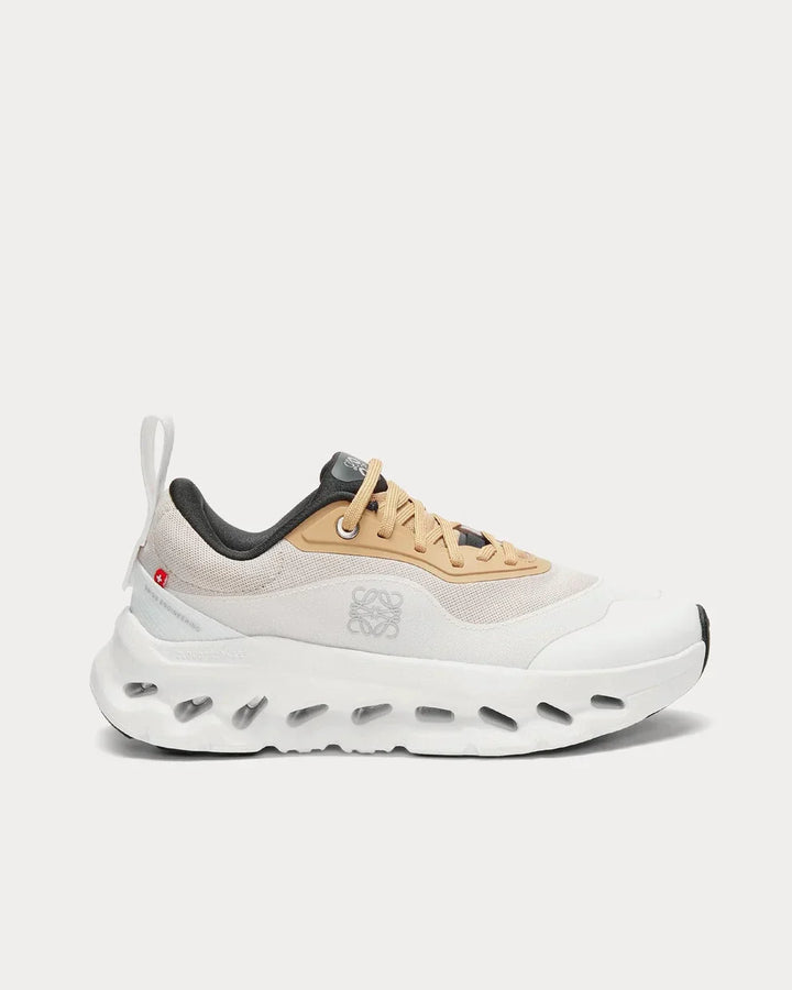 AeroLume CloudKnit Tech Runner – Tan & White Lightweight Performance Sneaker